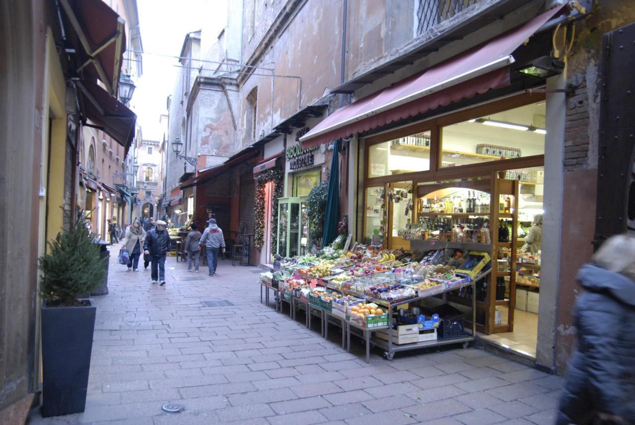 Ur-Nest Piazza Maggiore Bologna Luaran gambar